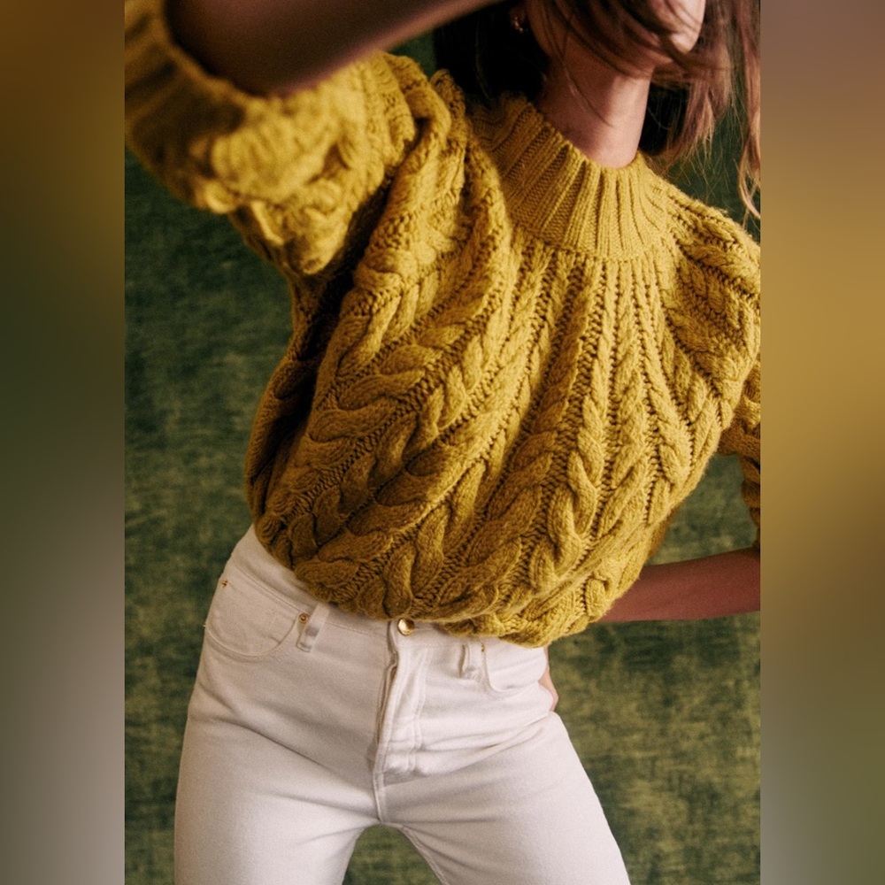 Sézane NWT Diego Jumper in Gold (Mustard) in XS - 100% Merino Wool